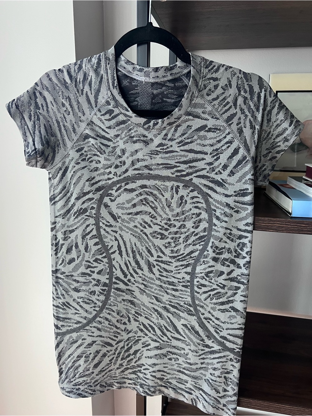 Lululemon Swiftly Tech Short Sleeve 2.0